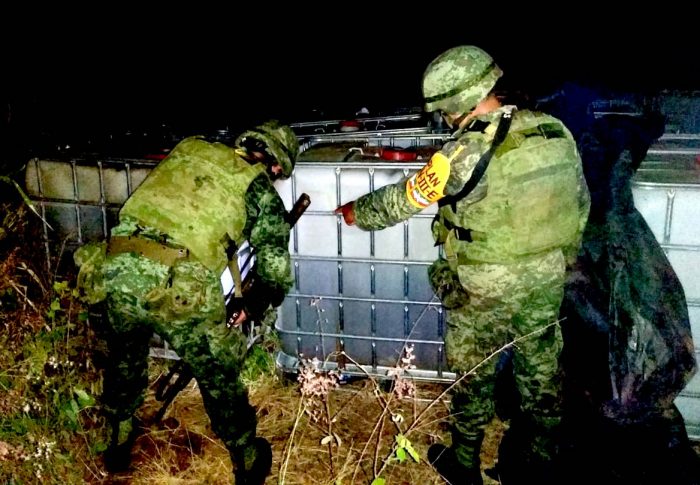 Personal del Ejército Mexicano asesta golpe a huachicoleros, en Veracruz